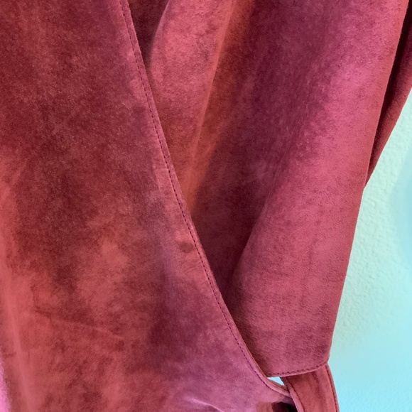 VINTAGE! Red Leather Wrap Top Size Medium - Picture 13 of 13